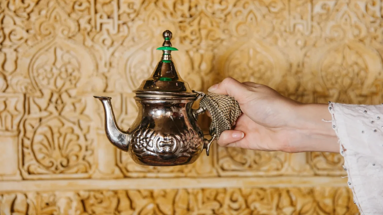 قهوه عربی و استفاده از دله قهوه 